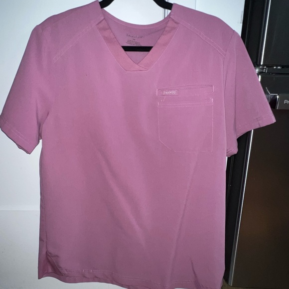Jaanu Scrub top - Picture 1 of 1